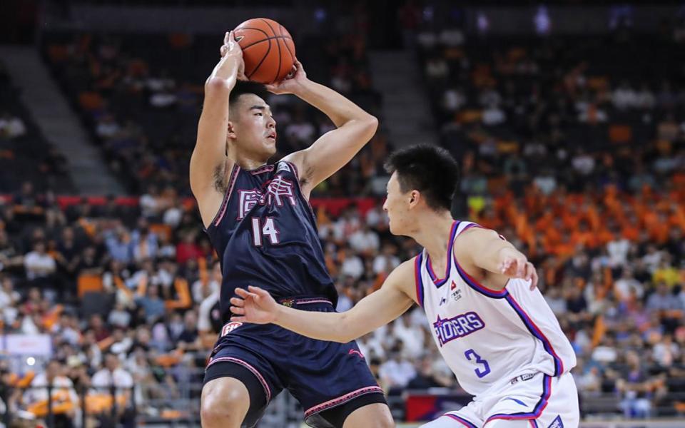 等到明年满, inews, 较稳健