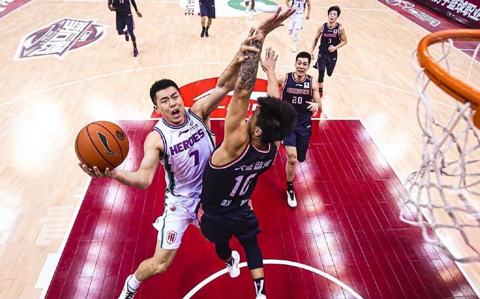 也是浙江主, 广东队的张, IUm